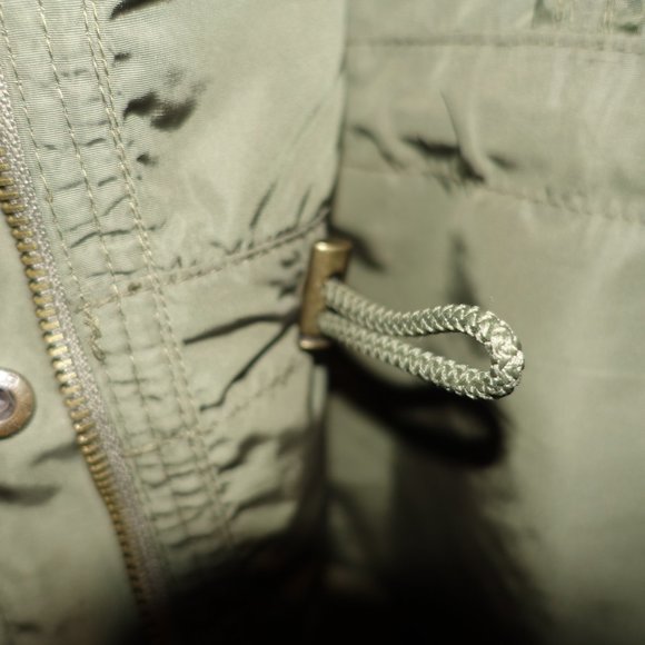 LOFT BRAND RAIN JACKET W/ HOOD - Picture 8 of 9